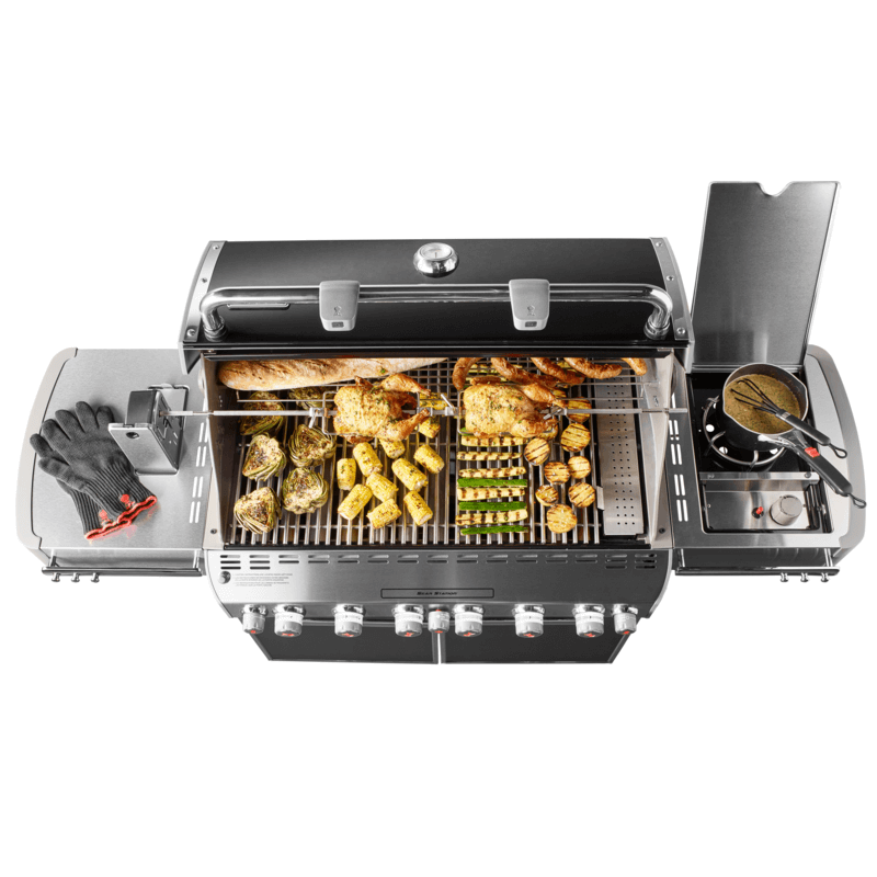 Birds eye view Image of silver Weber Summit E - 670 BBQ closer up